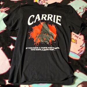 Hot Topic Black and Red Carrie Tee